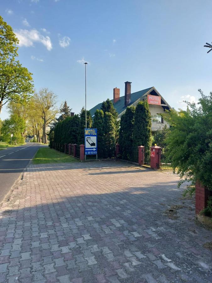 Milena -Noclegi Pozrzadlo Exterior photo